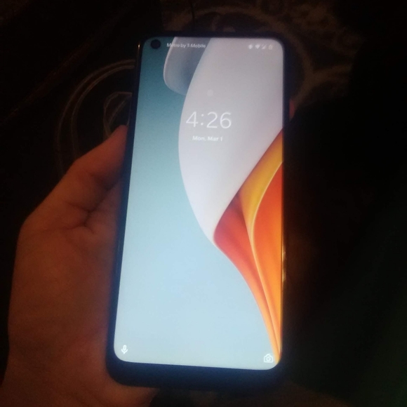 Metro pcs cell phone - Picture 3 of 3